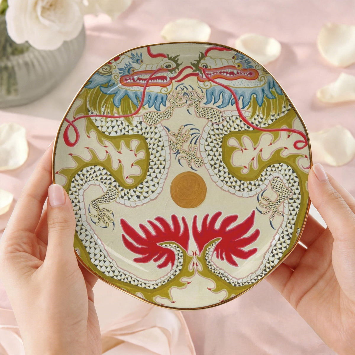 DRAGON RED AND GREEN Wavy Round Jewelry Dish