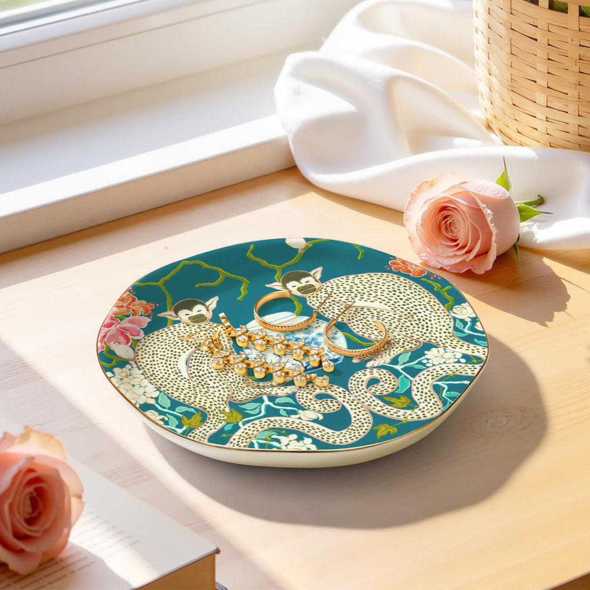MOT 67 Wavy Round Jewelry Dish